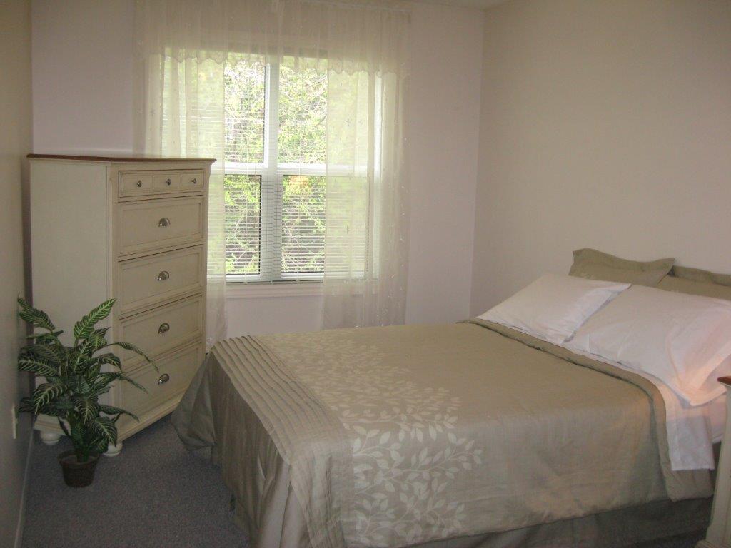 Double bed in a two-bedroom apartment (unit 210)